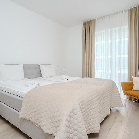 Dream Stay - 2 Porto Franco Apartments Near Old Town Tallinn Buitenkant foto